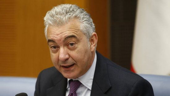 Immuni, Arcuri: ‘App operativa da maggio’. Ma sarà in linea con Apple e Google?