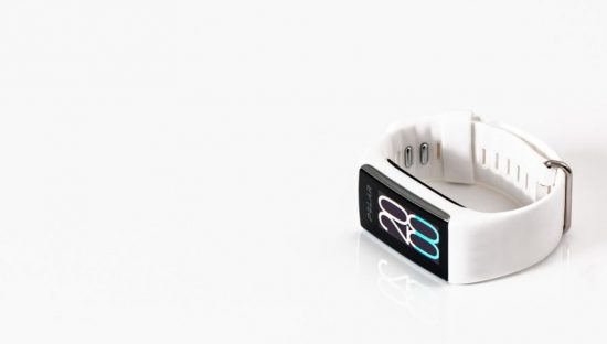 Wristband per tracciare il covid-19, minaccia o sicurezza?