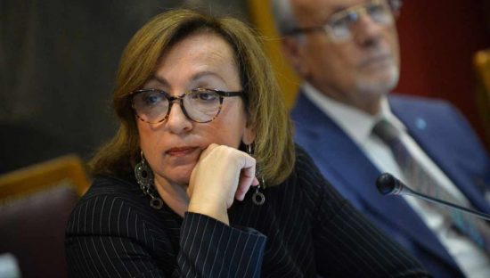 Sandra Zampa ‘Divieto di smartphone ai bimbi. Anche SPID per i social’